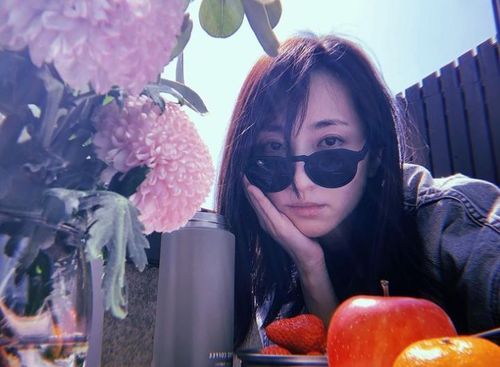 運動中心羽球館天花板被震塌 女星黑底白字:誰蓋的啊...