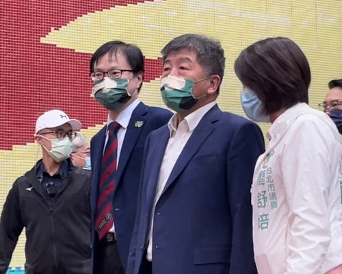 黃珊珊拔樁「巧遇」王世堅？　陳時中：兩人有自己的交情