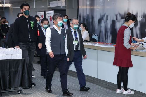 柯文哲至南投站台未坐鎮北市　陳時中酸：在中央時災情控制最重要