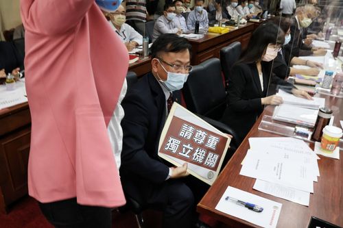 裴偉錄音檔引戰!NCC陳耀祥認了:鏡電視案有各界「關心」