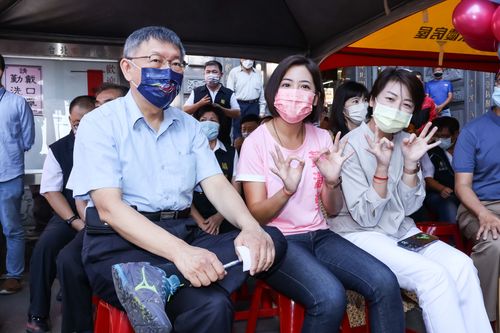 绿营回击柯P「去死吧」 黄珊珊竞办:放弃自嗨!勿指责他人掩饰防疫不完善