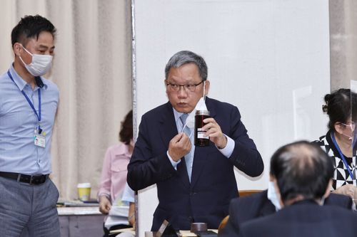 南山人壽淨值下降被追加擔保品 兆豐銀董座說曝險不大