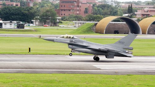 花蓮上空爆炸聲響不停　免驚！F-16超音速試飛