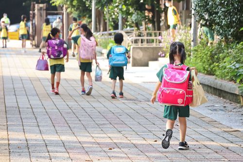 北市校園疫情仍未緩！　教育局：10月下旬後各校快篩存量達2/3