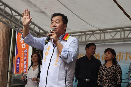 基隆無黨籍黃希賢競總成立　痛批藍綠是2顆爛蘋果