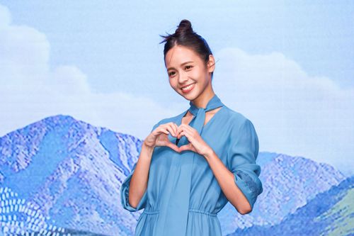 黃姵嘉認愛邱昊奇後首露面 羞曝交往關鍵