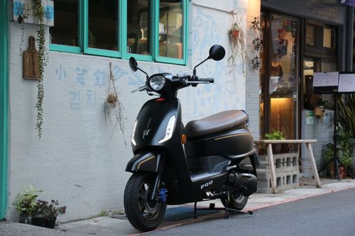 壹蘋試駕｜同級唯一油冷引擎　PGO Sprint 125 B&W也是城市小鋼砲