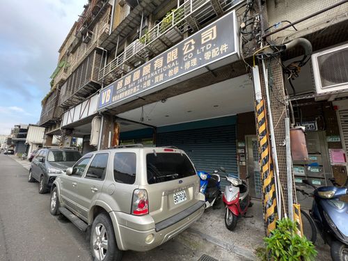 20組人馬瘋狂加價747萬 只為搶標南港48年老公寓