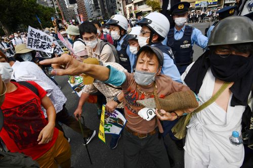 反對安倍國葬 日本民間團體場外集會遊行