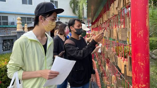 學習不只在課本裡!慈濟大學外籍生單車旅遊 參訪台灣傳統文化