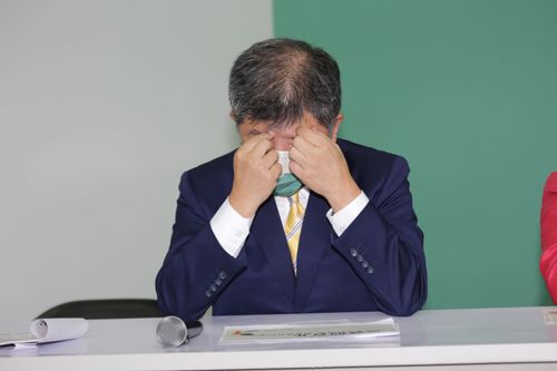 內政部「笑死」文宣虧楊丞琳海鮮說　陳時中幫喊冤：將心比心