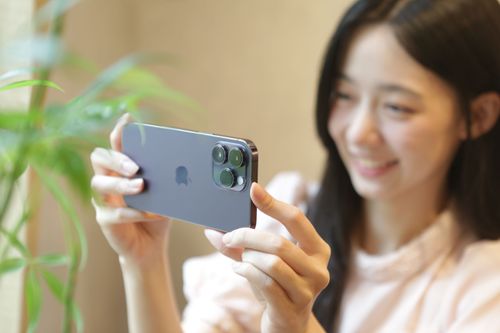 一表速看各家電信優惠︱iPhone 14今首賣　抽特斯拉免費升級大容量