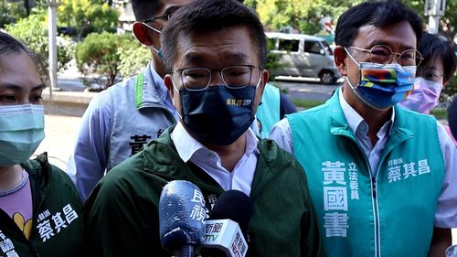 誰當立委不夠力?蔡其昌重砲回擊盧秀燕 邀辯論「妳應該接受挑戰」
