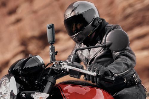 Insta360 X3口袋全景運動相機 鏡頭螢幕升級登場