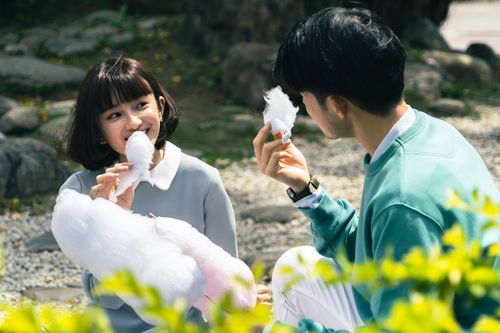 王小棣怒吼：不要再笑了　「PTT表特女神」嘴角不自覺上揚狂NG