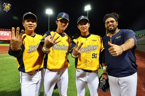 軒嵐諾颱風助威 中信完全全壘打史上第3次