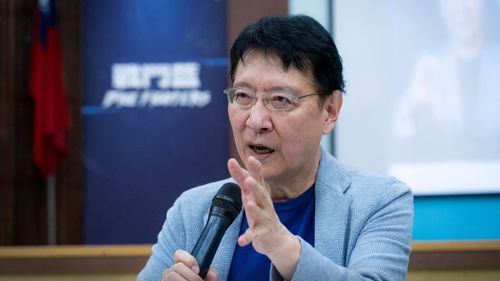 蔡英文怕引發戰爭才用「超大讀稿機」? 趙少康酸:小題大作太好笑