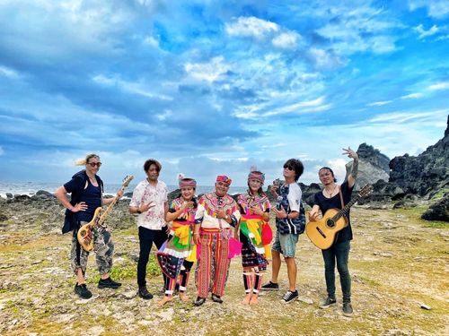 金曲最佳樂團綠島拍片 「白雪公主」體質吸昆蟲、小鹿親近