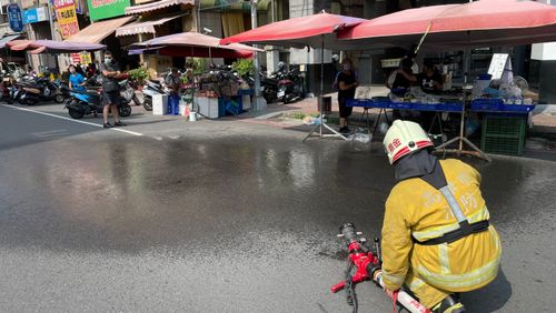 高雄這一區飄瓦斯味 菜市場旁可燃氣體濃度超標!警消疏散民眾