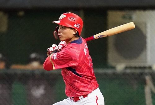 生涯首獲單場MVP 味全董秉軒被虧不要哭