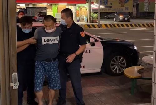 悚!嘉義派出所遭開槍掃射 亂彈轟碎玻璃門影片曝