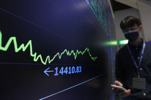 限空令+國安基金護盤！台股仍跌百點　專家說「絕對不是認證低點到了」