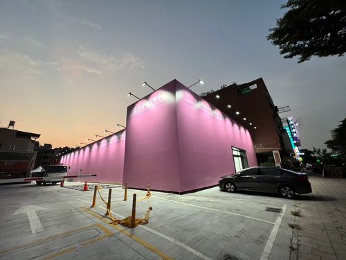 盧秀燕複製勝選之路!「粉紅」競總再度設在大里 明天開箱