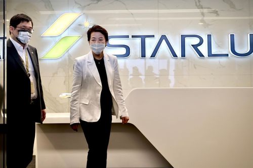 陳時中避談高端逾履約期　黃珊珊酸：他不是最喜歡「我負責」