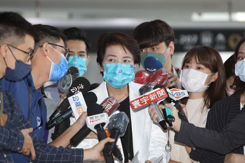 陈时中提求职领1280月票 黄珊珊酸见树不见林「别当江湖郎中」