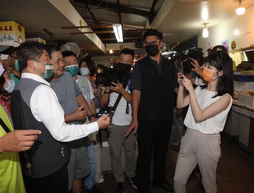 深夜Call Out高嘉瑜為槓黃珊珊？　陳時中：高是港湖第一強棒