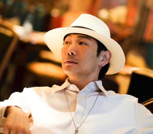 60歲爺爺級杜德偉《披荊斬棘的哥哥》翻紅 身世被挖出再登熱搜
