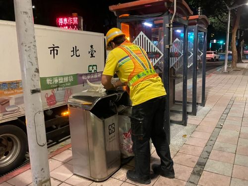 壹蘋踢爆｜選舉年玩心機！北市人行道垃圾桶大增200組　環保局曝內情