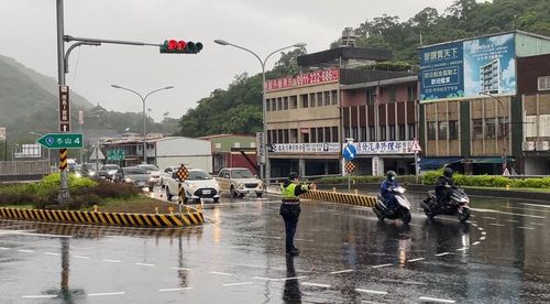 國慶連假首日蘇花改車潮湧現 蘇花路廊今白天禁21噸以上車輛通行