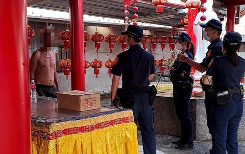 秋老虎發揮!醉漢熱到凍未條 跳進宮廟許願池消暑