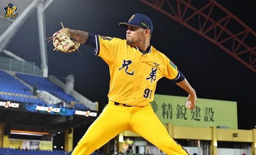 奧特羅初登板勝投 中信追平易主後最長9連勝