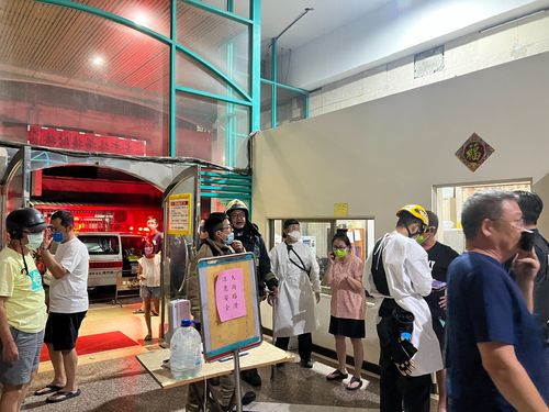 台東6.4強震!高雄21起電梯受困 勇消兵分多路救出35人
