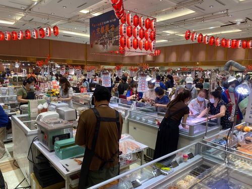 解封商機提前湧現！百貨業績大噴發　日幣貶價格未降原因曝
