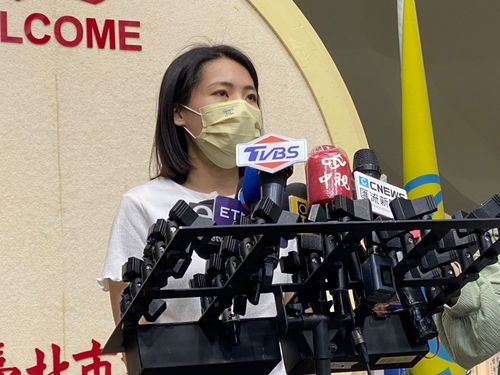 周玉蔻明提告　徐巧芯：講不過別人就發瘋！選舉搞成潑糞大戰