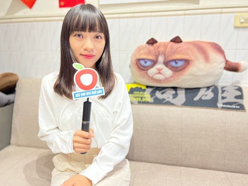 「白眼女神」黃捷議會染疫第一人!確診啞了2個月 喜迎解封這麼說
