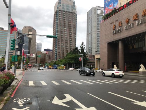 北市府双十升旗典礼 市民广场管制车辆进入