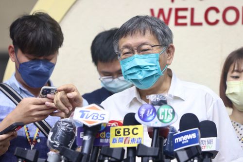 吳思瑤打「素珠演志玲」　柯文哲：典型聲東擊西！才不理你