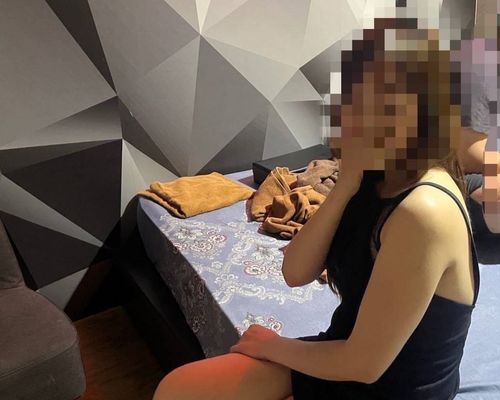 乳浪陪洗鴛鴦浴!高雄最夯會館被抄了 4對男女極樂中遭逮