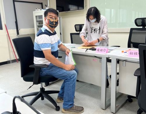 基隆首位刑警選里長 轉換跑道!盼能為里民服務