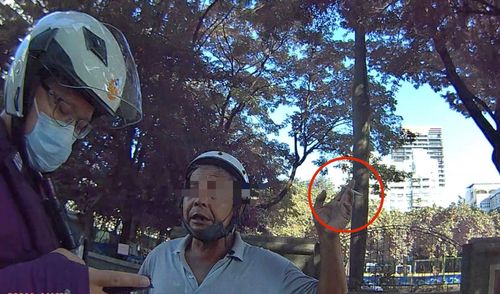 阿北嘴叼菸被攔檢 「我沒有喝酒」　但一查竟是通緝犯