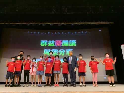 國小生送「布衛生棉」到烏干達!肚藏氣球體驗孕期辛苦 資金靠這董座
