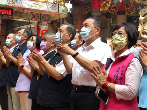 九月九重陽九皇大帝誕辰 侯友宜義天宮參拜祈求合境平安