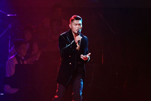 李玖哲開唱賽車皇后辣妻相馬茜缺席 還好有江宏傑大S具俊曄送暖