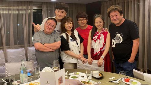 回忆杀!这家人17年后合体少了他 网狂敲原班人马再拍《吻3》