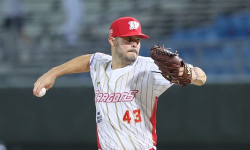 軒嵐諾攪局暫停95分鐘龍邦戰9局平手 丘總:絲毫沒有不想打的念頭