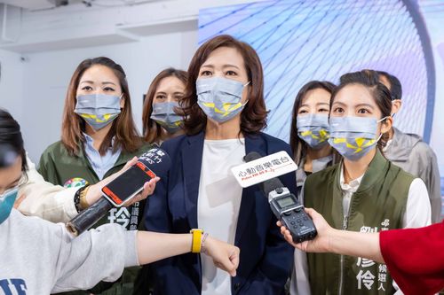 柯文哲「勘災是作秀說」惹議 沈慧虹酸曾是北市府實習生的她「認同嗎?」